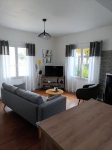 For sale Saujon 4 rooms 78 m2 Charente maritime (17600) photo 2