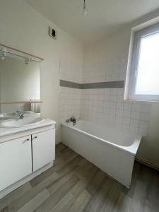 For rent Brive-la-gaillarde 3 rooms 59 m2 Correze (19100) photo 2