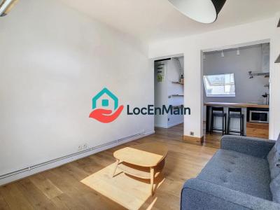 Louer Appartement 32 m2 Paris-10eme-arrondissement