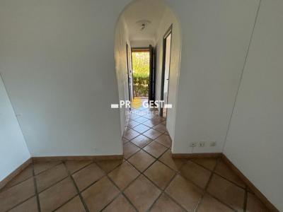 Louer Appartement Aubagne 938 euros