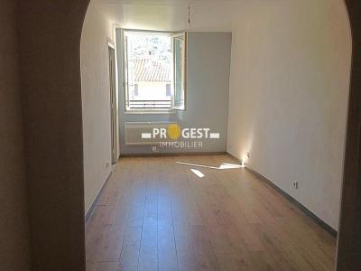 Louer Appartement 42 m2 Roquevaire
