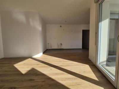 For rent Reims 4 rooms 78 m2 Marne (51100) photo 0
