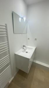 For rent Rennes 2 rooms 43 m2 Ille et vilaine (35700) photo 3