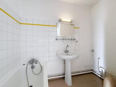 Louer Appartement Saint-genis-laval 788 euros