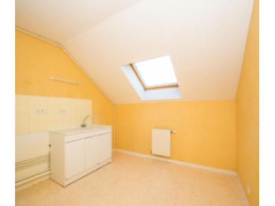 Louer Appartement 109 m2 Saint-symphorien-de-marmagne