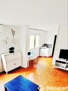 For rent Noisiel 1 room 36 m2 Seine et marne (77186) photo 1