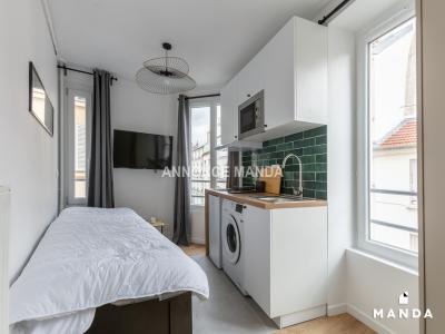 Louer Appartement 12 m2 Paris-17eme-arrondissement