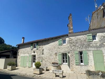 For sale Lussant 9 rooms 224 m2 Charente maritime (17430) photo 0