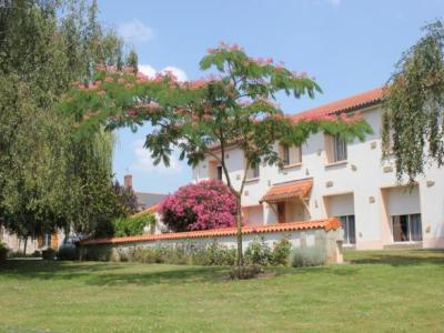 For sale Chemille 14 rooms 380 m2 Maine et loire (49120) photo 0