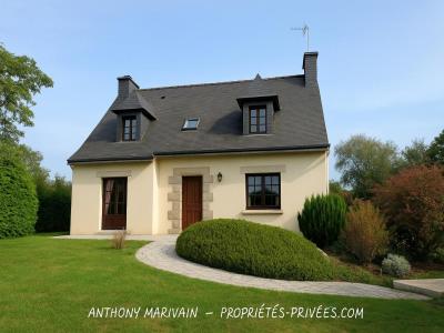 For sale Caro 6 rooms 125 m2 Morbihan (56140) photo 0