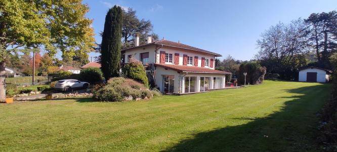 For sale Guiche 6 rooms 199 m2 Pyrenees atlantiques (64520) photo 0