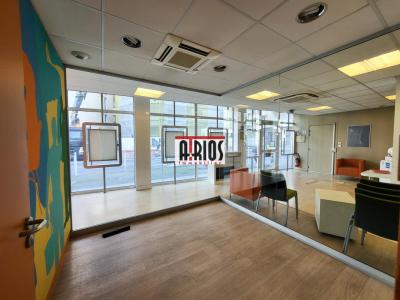 Annonce Location Commerce Toulon 83