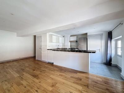 For rent Lyon-6eme-arrondissement 2 rooms 57 m2 Rhone (69006) photo 1