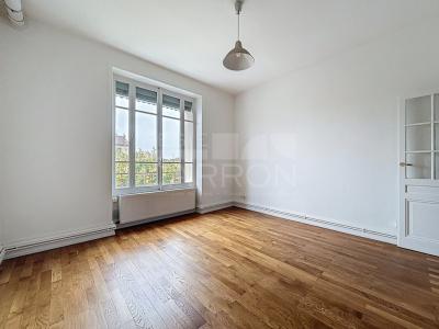 For rent Lyon-3eme-arrondissement 3 rooms 75 m2 Rhone (69003) photo 0
