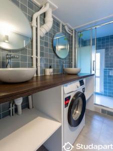 Louer Appartement 51 m2 Paris-15eme-arrondissement