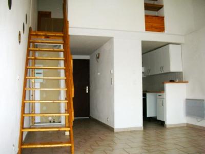 For sale 700 m du centre ville 2 rooms 45 m2 Gard (30000) photo 0