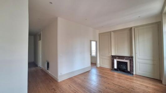 For rent Lyon-6eme-arrondissement 1 room 45 m2 Rhone (69006) photo 1