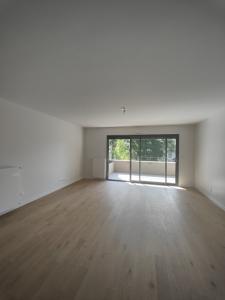 For rent Ecully 3 rooms 74 m2 Rhone (69130) photo 2