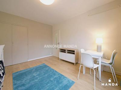 Louer Appartement 28 m2 Montreuil