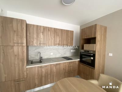 Louer Appartement 42 m2 Beaurecueil