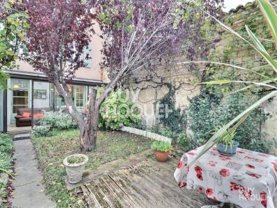 For sale Surgeres 5 rooms 137 m2 Charente maritime (17700) photo 0