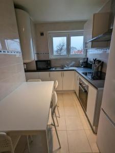 For rent Paris-19eme-arrondissement 4 rooms 15 m2 Paris (75019) photo 3