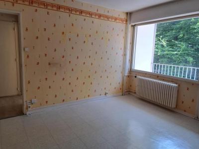 Louer Appartement Saint-etienne 445 euros