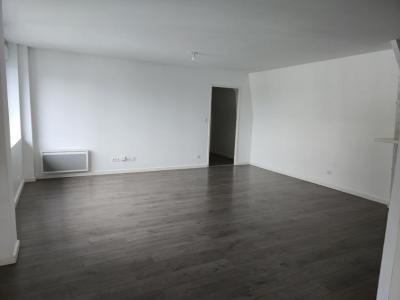 For rent Sens 4 rooms 89 m2 Yonne (89100) photo 0