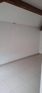 Louer Appartement Cachan 900 euros