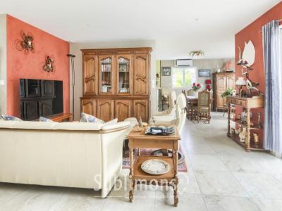 For sale Nivillac 4 rooms 206 m2 Morbihan (56130) photo 3