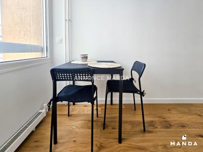 Louer Appartement Paris-19eme-arrondissement 950 euros