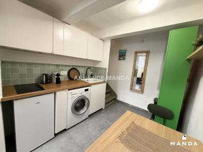 Louer Appartement Marseille-6eme-arrondissement 830 euros