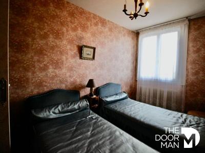 For sale Bourges 4 rooms 97 m2 Cher (18000) photo 4