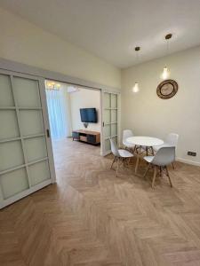 For rent Lyon-7eme-arrondissement 2 rooms 38 m2 Rhone (69007) photo 2