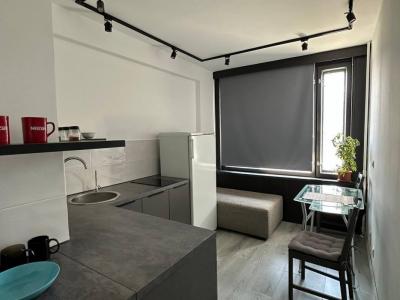 For rent Paris-18eme-arrondissement 1 room 25 m2 Paris (75018) photo 3
