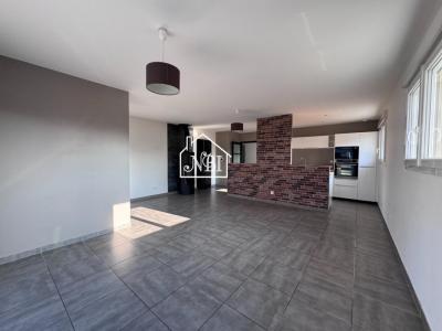 Louer Maison 83 m2 Change