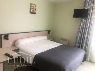 For sale Saint-germain-lembron 8 rooms 297 m2 Puy de dome (63340) photo 0