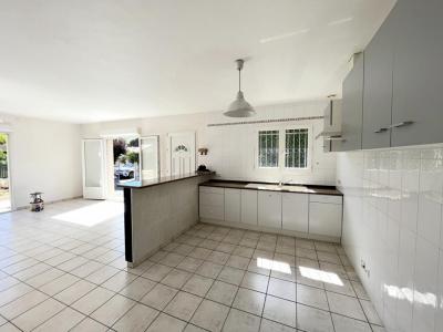 For rent Ambares-et-lagrave 4 rooms 88 m2 Gironde (33440) photo 3