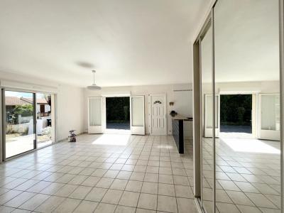 For rent Ambares-et-lagrave 4 rooms 88 m2 Gironde (33440) photo 4