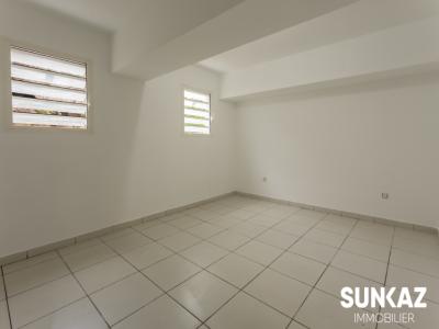 Louer Appartement 75 m2 Tampon