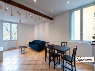 For sale Isle-sur-la-sorgue 2 rooms 47 m2 Vaucluse (84800) photo 0