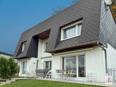 For sale Fleche 6 rooms 125 m2 Sarthe (72200) photo 1