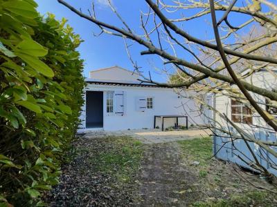 For sale Saint-pierre-d'oleron 2 rooms 40 m2 Charente maritime (17310) photo 0