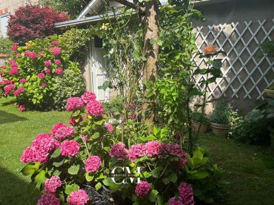 For sale Bordeaux 5 rooms 135 m2 Gironde (33200) photo 2