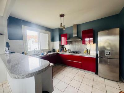 For sale Lescar 4 rooms 111 m2 Pyrenees atlantiques (64230) photo 4