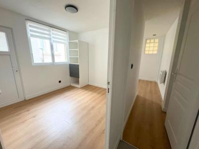 For sale Versailles 3 rooms 42 m2 Yvelines (78000) photo 4