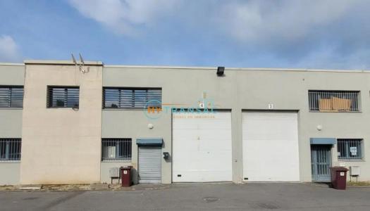 For rent Emerainville 387 m2 Seine et marne (77184) photo 0