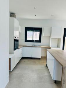 For sale Vendres 6 rooms 117 m2 Herault (34350) photo 1