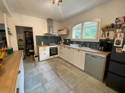 For sale Grans 5 rooms 150 m2 Bouches du Rhone (13450) photo 3