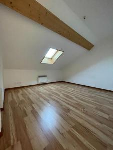 Louer Appartement 76 m2 Montrevel-en-bresse